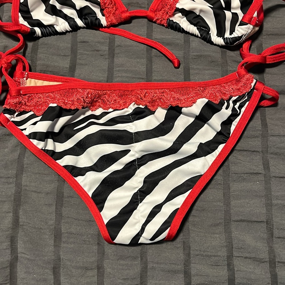 Chynna Dolls Red Zebra scrunch butt with side ties Bikini - Picture 3 of 6